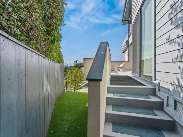 1505 Loring St, San Diego CA 92109