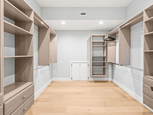 1505 Loring St, San Diego CA 92109