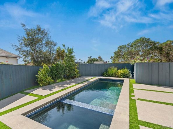 1505 Loring St, San Diego CA 92109