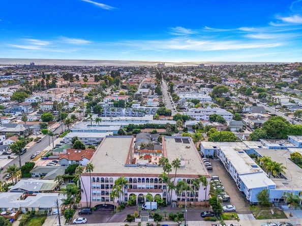 4730 Noyes ST 106, San Diego CA 92109