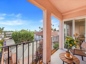 4730 Noyes ST 106, San Diego CA 92109