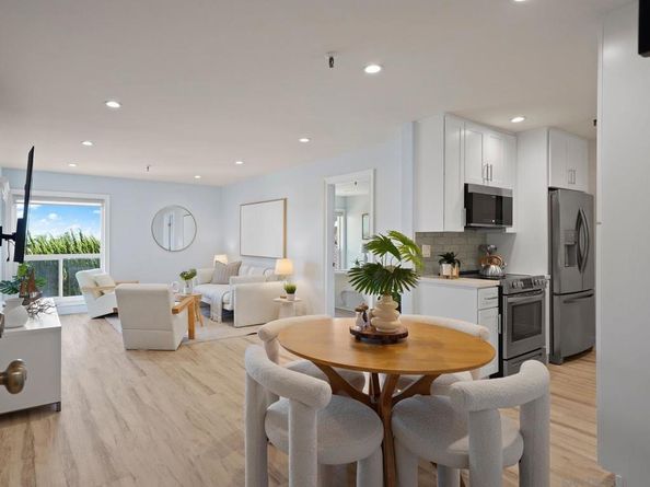 4730 Noyes ST 106, San Diego CA 92109