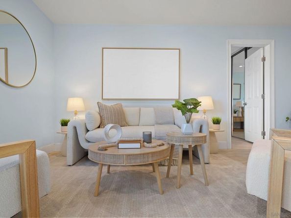 4730 Noyes ST 106, San Diego CA 92109