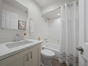 4730 Noyes ST 106, San Diego CA 92109