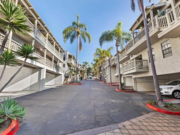 3961 Hortensia St H4, San Diego CA 92110