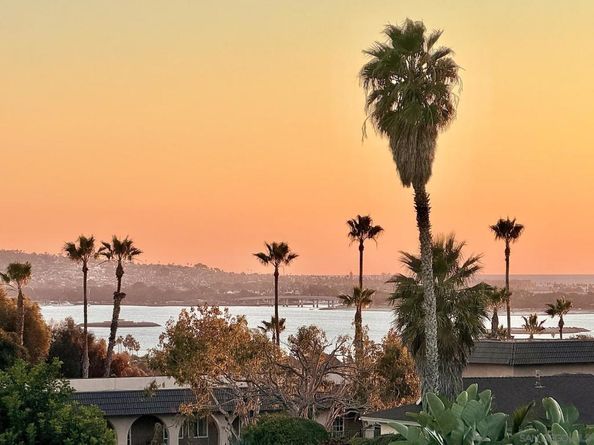 3855 Southview Drive, San Diego CA 92117