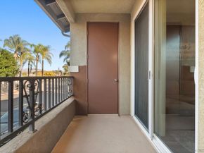 10240 Daybreak Ln 2, Santee CA 92071