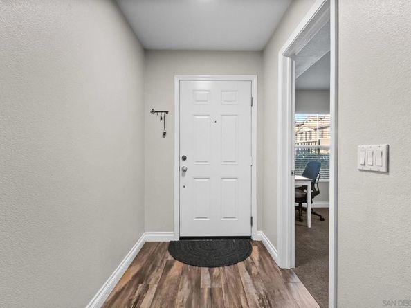 10240 Daybreak Ln 2, Santee CA 92071