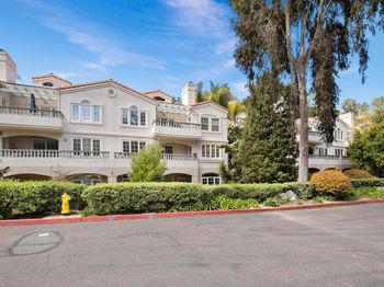 2842 Torrey Pines Rd