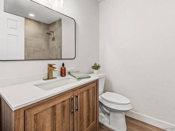 4137 Alana Cir N, Oceanside CA 92056