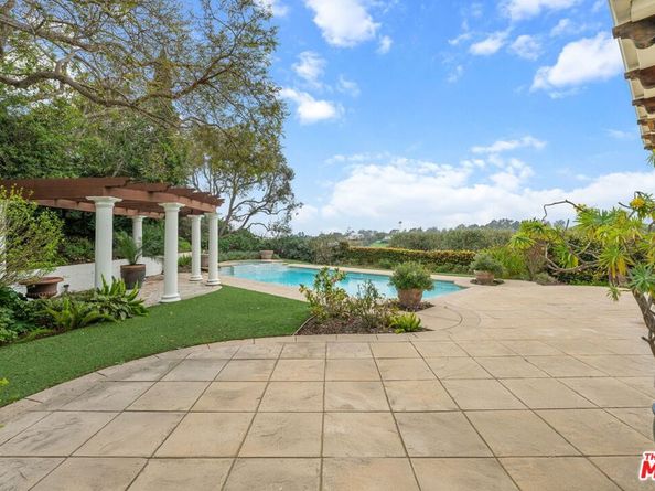 6015 Galahad Road, Malibu CA 90265