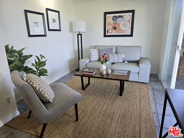 11689 Picturesque Drive, Studio City CA 91604
