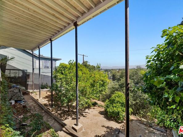 11689 Picturesque Drive, Studio City CA 91604
