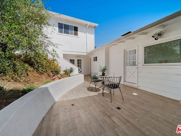11689 Picturesque Drive, Studio City CA 91604
