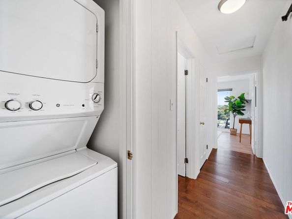 11689 Picturesque Drive, Studio City CA 91604