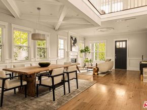 15123 Camarillo Street, Sherman Oaks CA 91403