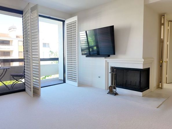 2131 Century Park Lane 301, Los Angeles CA 90067