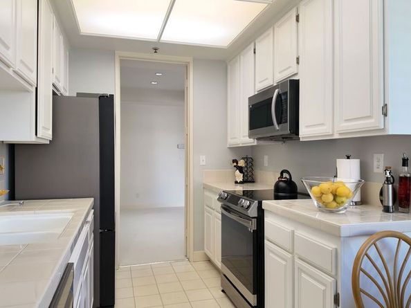 2131 Century Park Lane 301, Los Angeles CA 90067