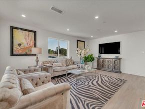 10347 Hillhaven Avenue, Tujunga CA 91042