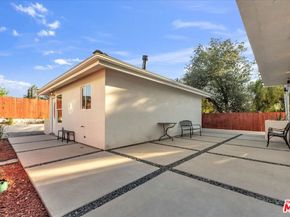 10347 Hillhaven Avenue, Tujunga CA 91042