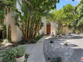 7040 Hillside Avenue, Los Angeles CA 90068