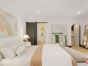 7040 Hillside Avenue, Los Angeles CA 90068