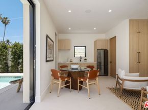 2115 Walnut Avenue, Venice CA 90291