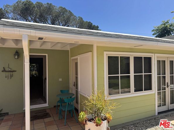 11533 National Boulevard, Los Angeles CA 90064