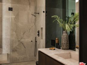 6889 Dume Drive, Malibu CA 90265