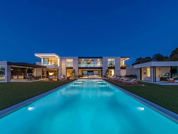 6889 Dume Drive, Malibu CA 90265