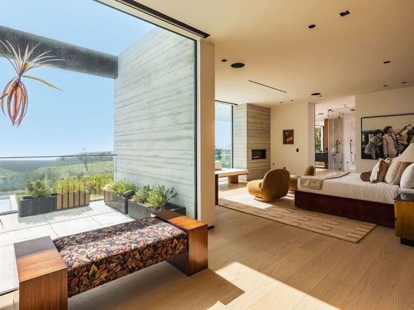 6889 Dume Drive, Malibu CA 90265