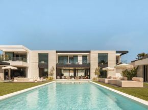 6889 Dume Drive, Malibu CA 90265