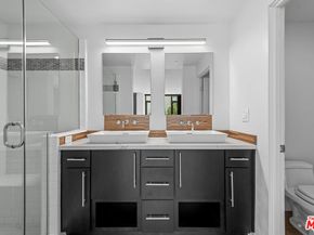 13045 Pacific 120, Los Angeles CA 90094