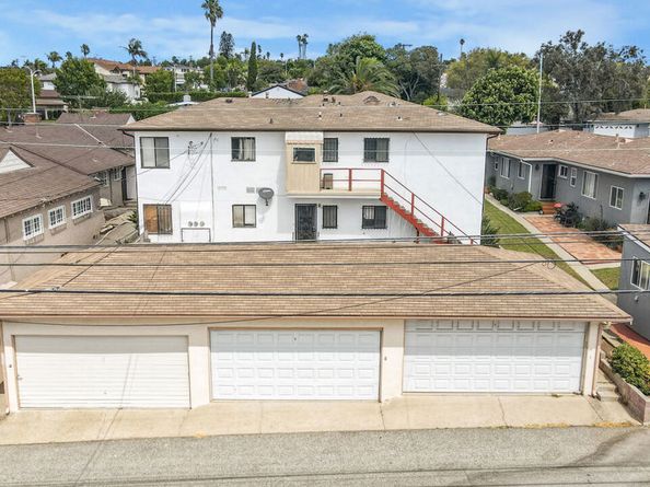 5348 W 57th Street, Los Angeles CA 90056