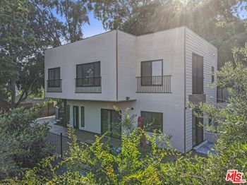 2315 Loma Vista Place