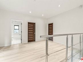 2315 Loma Vista Place, Los Angeles CA 90039