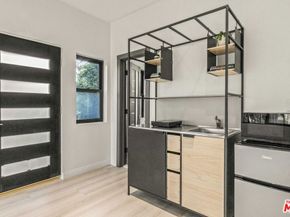 2315 Loma Vista Place, Los Angeles CA 90039