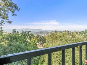2315 Loma Vista Place, Los Angeles CA 90039