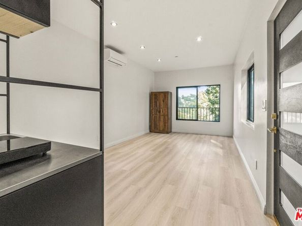 2315 Loma Vista Place, Los Angeles CA 90039
