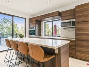 2315 Loma Vista Place, Los Angeles CA 90039