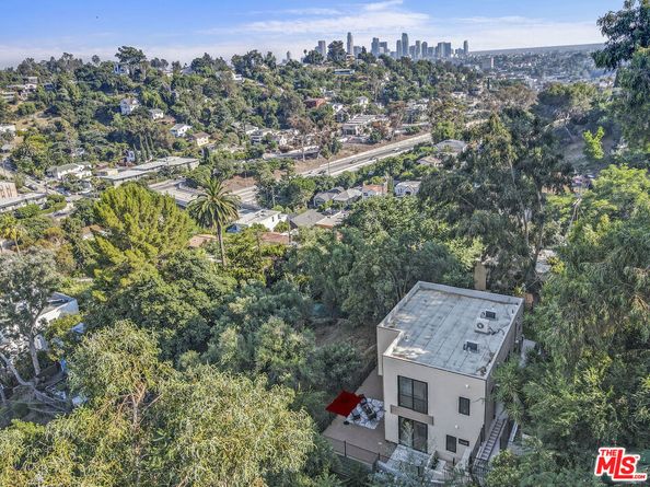 2315 Loma Vista Place, Los Angeles CA 90039