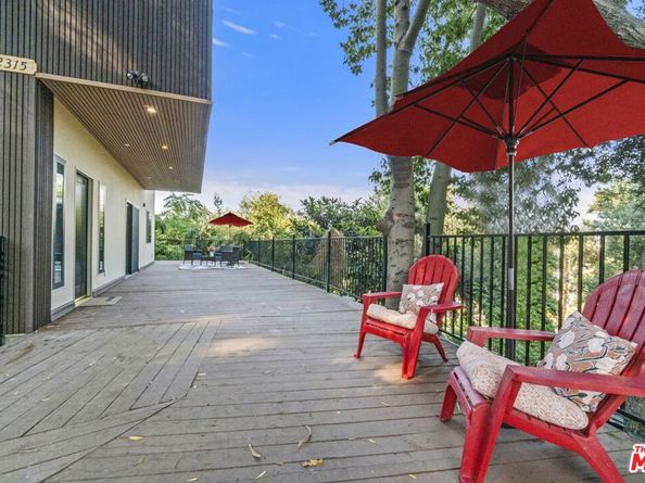 2315 Loma Vista Place, Los Angeles CA 90039