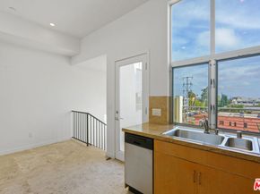 1809 Overland Avenue 5, Los Angeles CA 90025