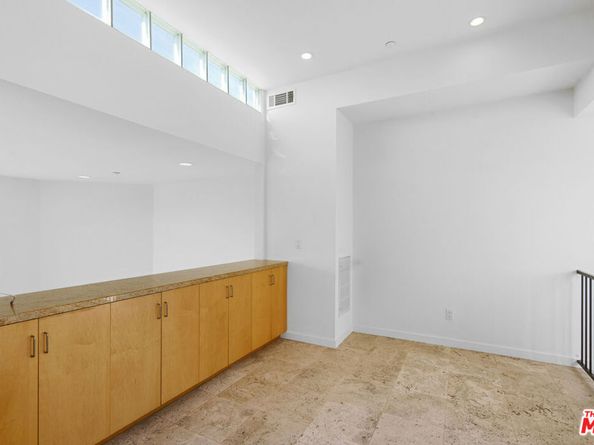 1809 Overland Avenue 5, Los Angeles CA 90025