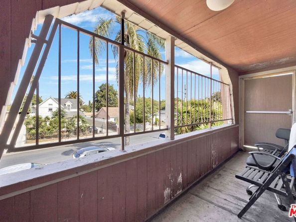 1166 W 39th Place, Los Angeles CA 90037