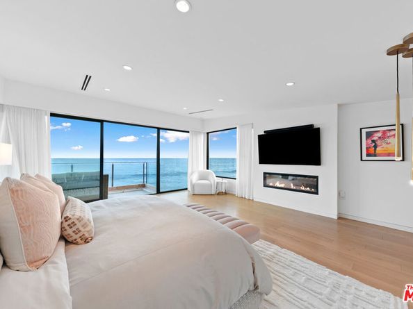 24146 Malibu Road, Malibu CA 90265