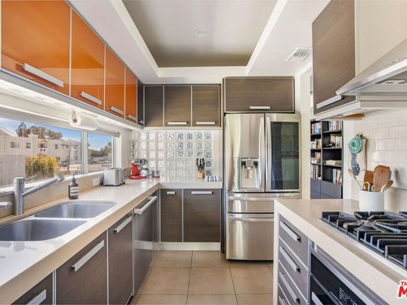 1933 Selby Avenue 301, Los Angeles CA 90025