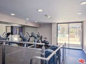 7320 Hawthorn Avenue 222, Los Angeles CA 90046