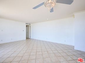 7320 Hawthorn Avenue 222, Los Angeles CA 90046