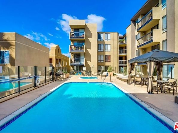7320 Hawthorn Avenue 222, Los Angeles CA 90046